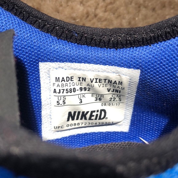 Custom Nike - Picture 3 of 3